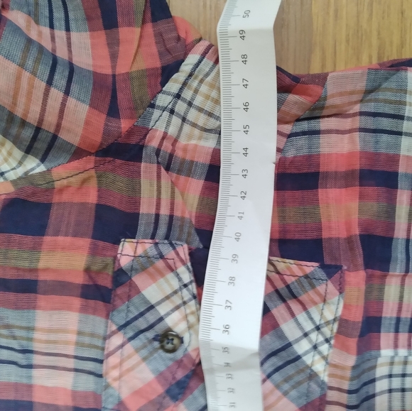 Forever 21 coral navy button up woven shirt, medium, Nwt - Picture 5 of 5